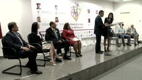 Candidatos presidenciales firmaron pacto por la niñez panameña