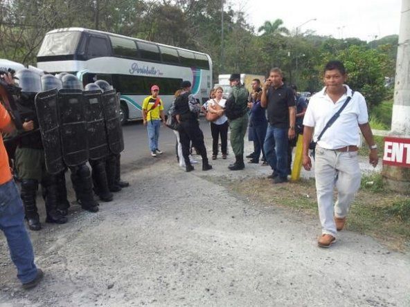 Salida de diablos rojos genera caos en Panamá