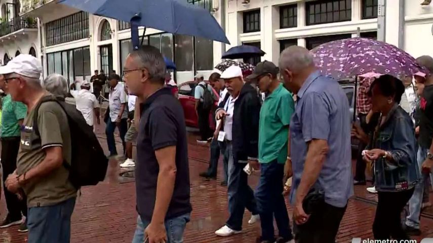 Jubilados y pensionados proponen ley para ajustes de pensiones.&nbsp;