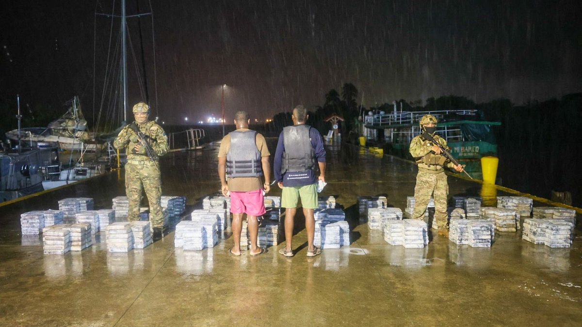 Incautan 700 paquetes de droga en Colón: dos aprehendidos