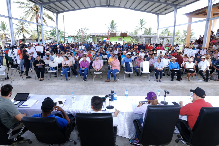 Discusión del contrato minero se traslada a Colón.