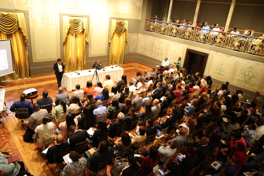 Aspirantes a jueces comunitarios inician capacitación.