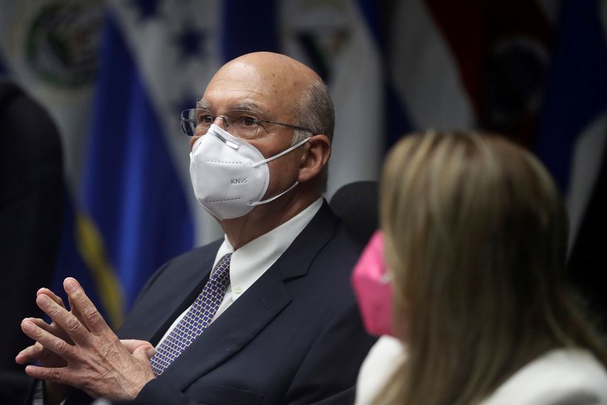 El expresidente de El Salvador Alfredo Cristiani.