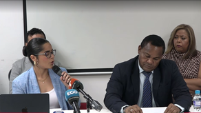 Reunión de transición en el Municipio de San Miguelito entre Irma Hernández y Héctor Valdés Carrasquilla