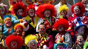 Payasos se reúnen en convención en México