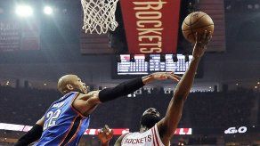 Los 51 de Westbrook no alcanzan