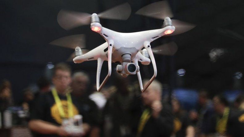 Trump da luz verde a plan piloto para ampliar uso de drones