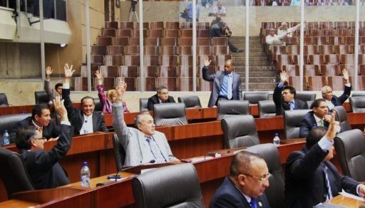 Frente y políticos en alerta por debate de reformas