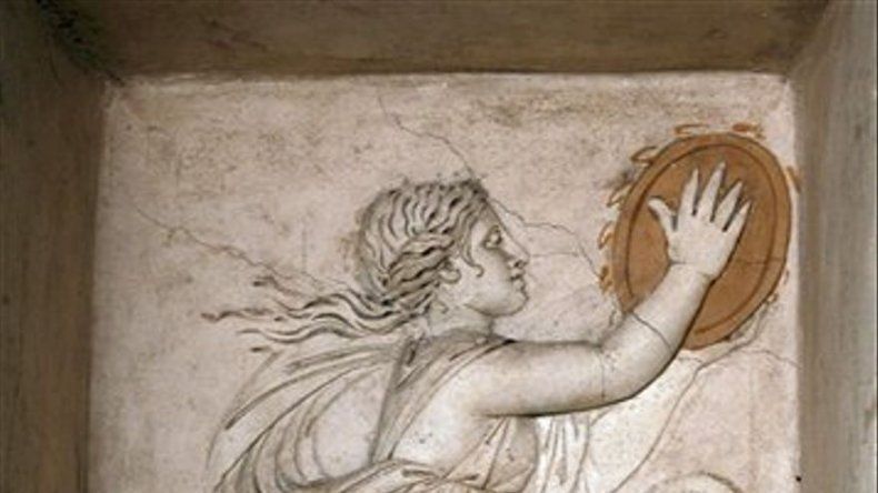 Vaticano reabre lujosa tumba pagana bajo San Pedro