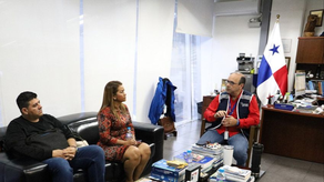 Defensoría del Pueblo se reúne con padres de la diputada juvenil