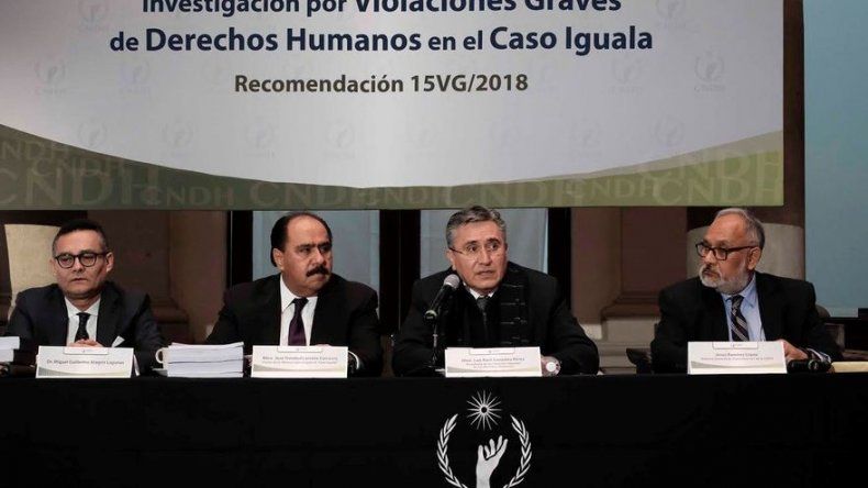 Ombudsman México: 43 estudiantes pudieron morir en basurero