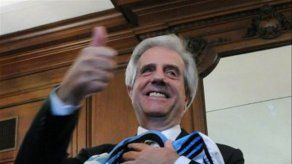 Expresidente uruguayo Tabaré Vázquez recibe honoris causa en Buenos Aires