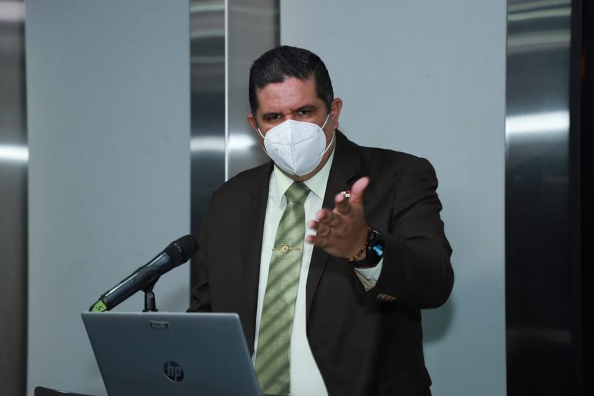 El ministro de Seguridad Juan Pino.