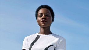 Nyongo honra a su madre por alimentar su pasión por el arte