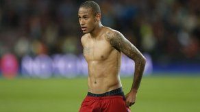 El Santos pide a FIFA que sancione a Neymar con 6 meses sin jugar