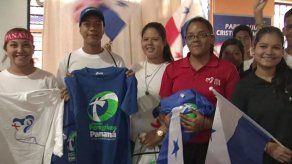 Realizan entrega del Kit del Peregrino a jóvenes de San Miguelito