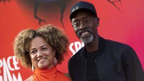 Don Cheadle solo se ha casado con su esposa por motivos fiscales