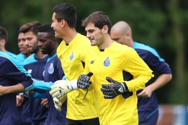 Casillas se entrena por 1ra vez con nuevos compañeros del Oporto