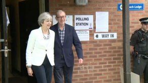 May gana elecciones británicas