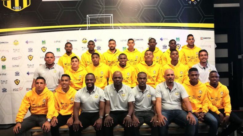 CAI presentó su proyecto y nueva camiseta para la LPF