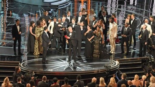 Moonlight gana el Oscar a mejor película