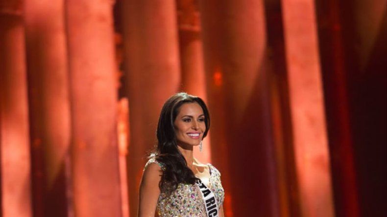 Desfile en traje de gala - Preliminar del Miss Universo
