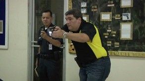 Unidades de la Policía Nacional se capacitan en el uso de pistolas eléctricas Unidades de la Policía Nacional se capacitan en el uso de pistolas eléctricas