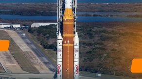 La NASA afirma que Artemis II se alista para viajar a la órbita lunar.