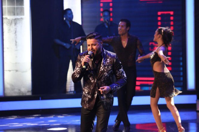 Invitado de lujo y cubetazo en 5ta gala de Pelaos