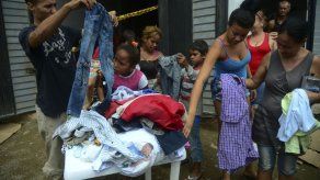 Sueño de una nueva vida de miles de cubanos se estanca en puerto colombiano