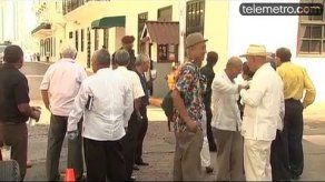 Jubilados se reúnen con el Presidente para tratar aumento