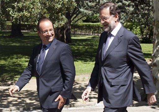 Presidente francés pide que UE aplique lo acordado en junio