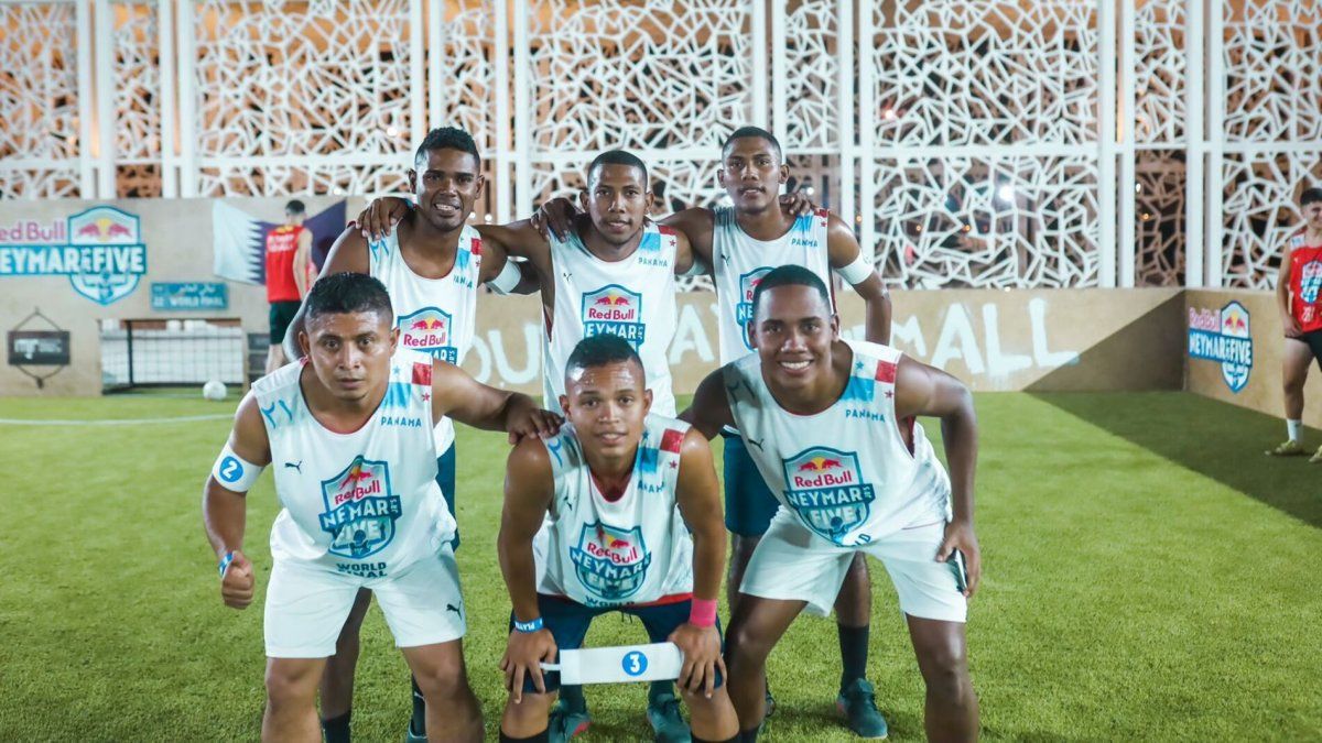 Panamá avanza a los 8vos de final del Red Bull Neymar Jrs Five en Qatar.