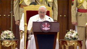 El papa Francisco aboga en Baréin por derechos humanos y condiciones dignas de trabajo El papa Francisco aboga en Baréin por derechos humanos y condiciones dignas de trabajo