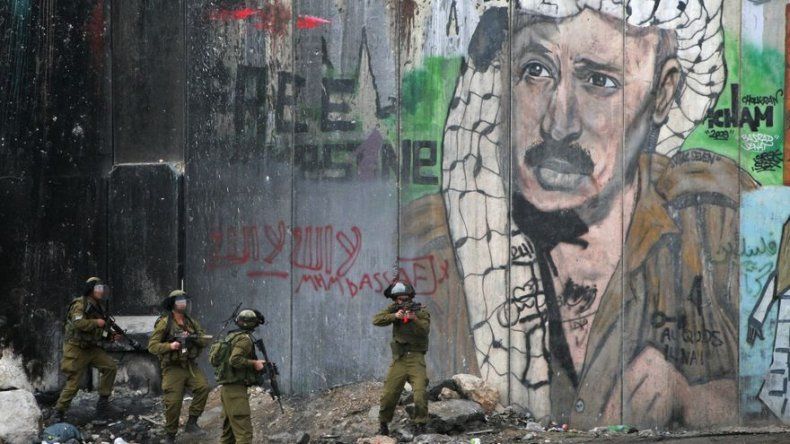 Científicos franceses: Arafat no fue envenenado
