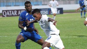 Édgar Yoel Bárcenas de la Selección de Panamá, en el partido ante Martinica.