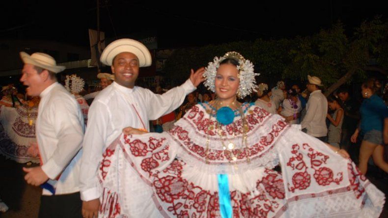Se mantienen inscripciones para Desfile de las Mil Polleras