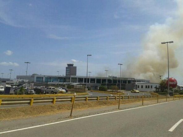 Presencia de humo detrás del Aeropuerto Internacional de Tocumen