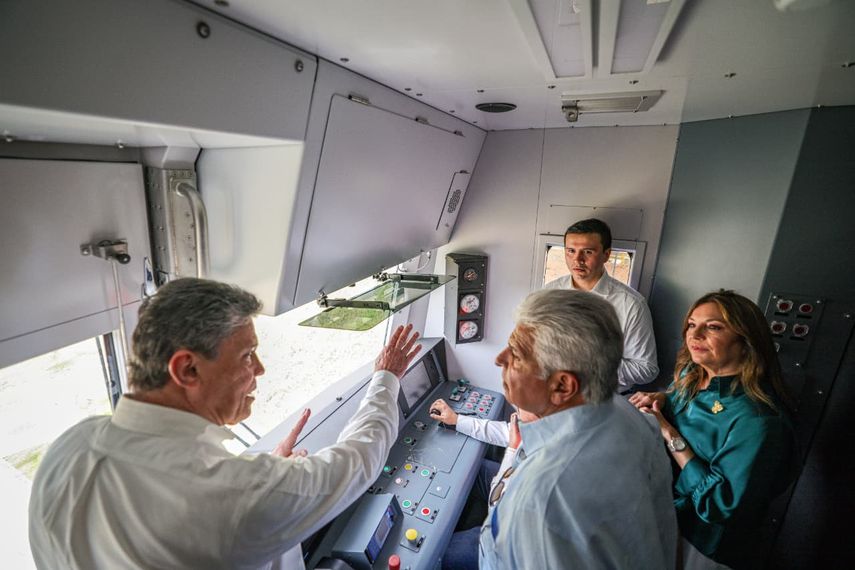 Presidente José Raúl Mulino recorre la Línea 3 del Metro de Panamá.