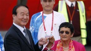 Llama olímpica termina recorrido en Australia