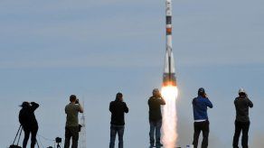 Rusia estudia enviar a dos turistas espaciales a la EEI en una nave Soyuz