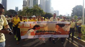 Realizan en la Cinta Costera caminata por el Día Mundial de la Salud