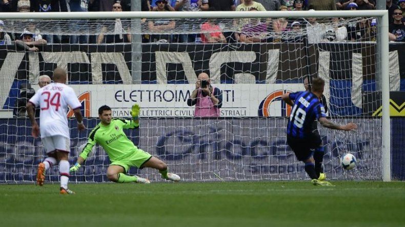 Milan cae 2-1 con el Atalanta y se aleja de la Europa League