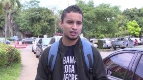 Exigen investigar a agentes de Israel que intentaron sacar de la Feria del Libro a estudiante de la UP