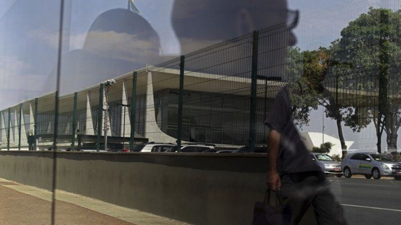 Diputados en Brasil votan si se juzga al presidente Temer