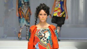 Semana de la Moda de Tokio arranca con explosión de color