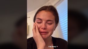 Selena Gómez llora y lamenta las deportaciones de mexicanos