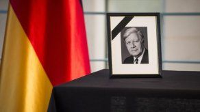 Panamá destaca indiscutible contribución del excanciller Schmidt en Europa