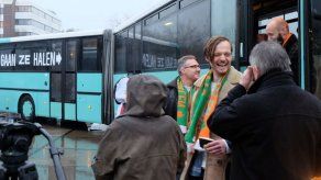 Caravana holandesa parte hacia Grecia en busca de migrantes