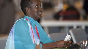 Primera mujer en ejecutivo de la FIFA pierde la federación burundesa